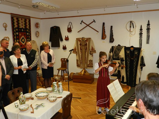 Szülőföldünk Biharország- kiállításmegnyitó 01